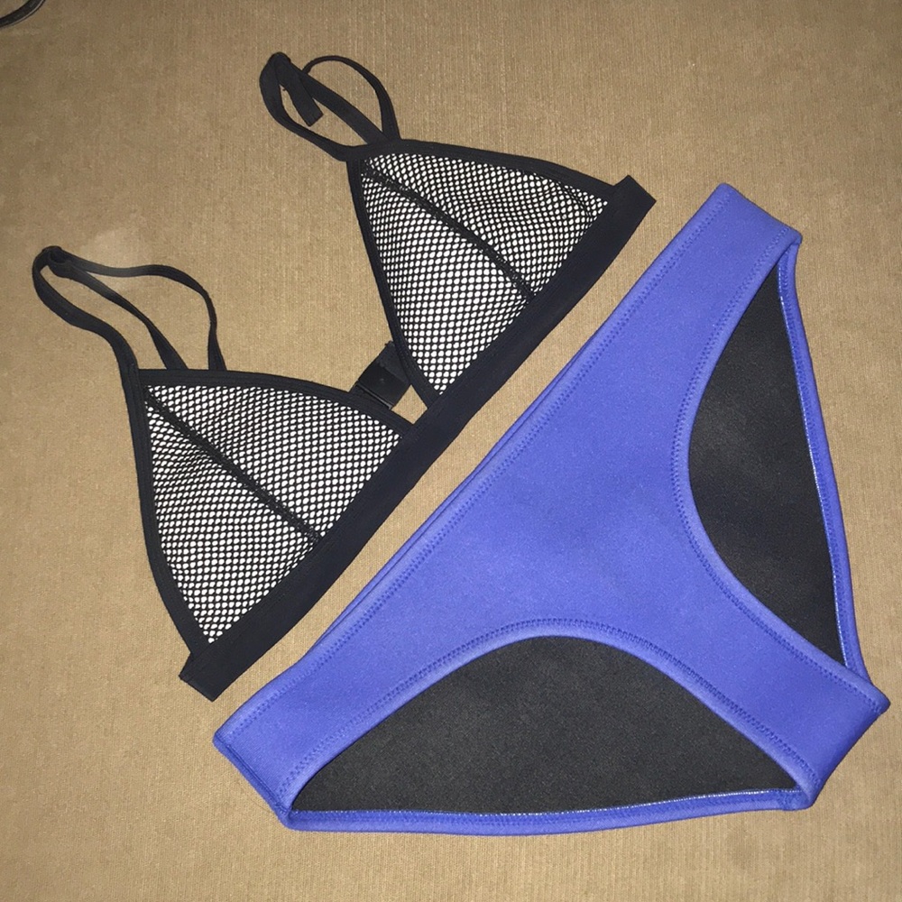 AUTHENTIC triangl bikini